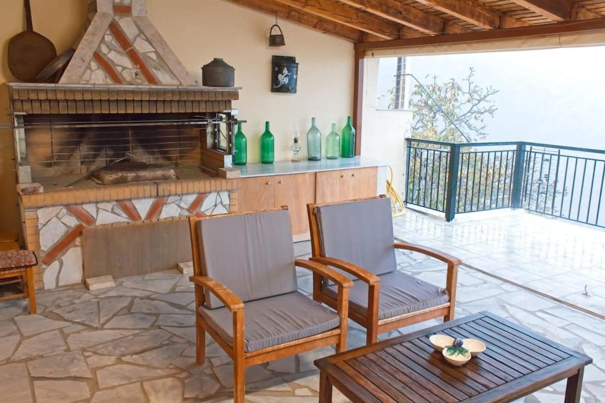 Forest Cosy House - Lagkadia Amazing View Extérieur photo